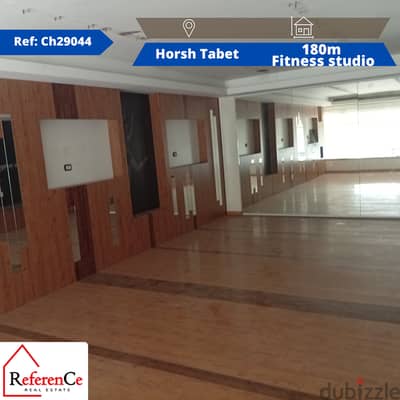 Fitness studio for rent in Horsh tabet نادي رياضي للإيجار في حرش تابت