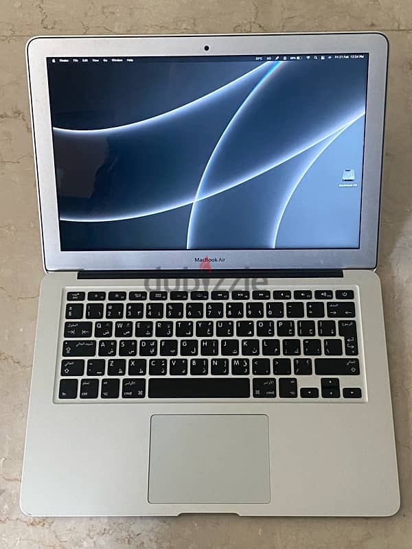 Macbook Air (2017) Used 1