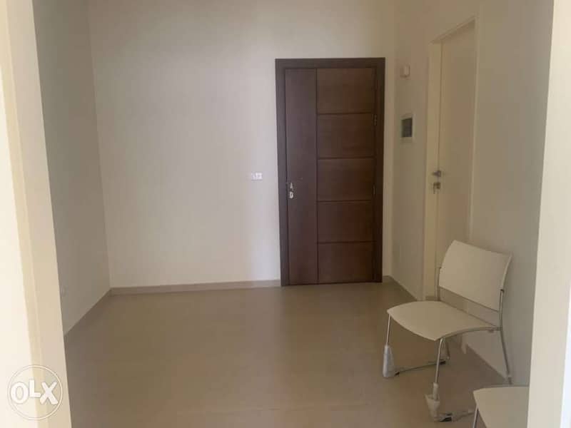 Office for rent in the heart of Jbeil 7