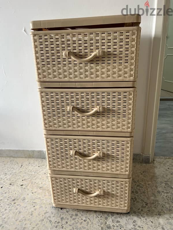 Drawers Storage Cabinet with Wheels 1