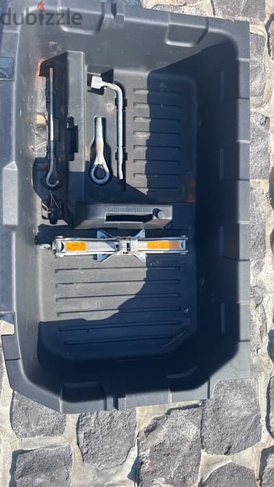 Nissan Juke 2011 Boot storage