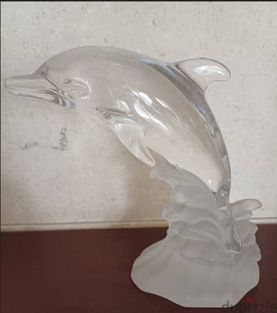 Crystal decorative dolphin