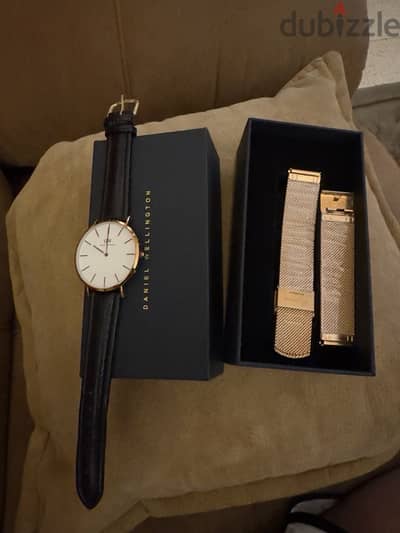 daniel wellington classic  with box and papers