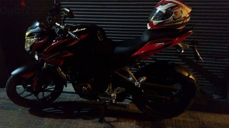 bajaj pulsar 200NS 2014 2