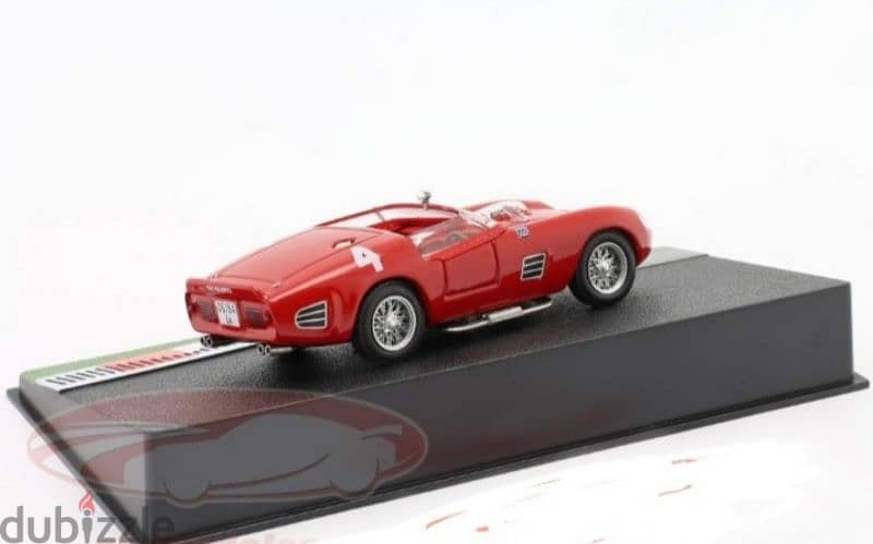 Ferrari 250 TRI (1961) diecast car model 1;43. 4