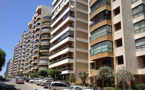 RA25-3947 Elegant Apartment 260m² with City View in Tallet El Khayyat