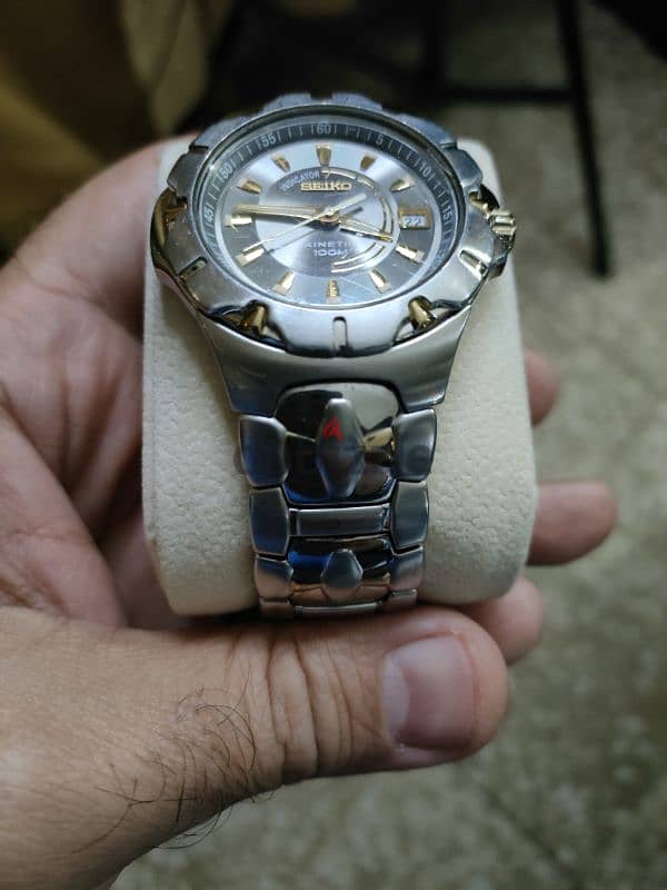 Seiko kinetic two tones grey with gold 4