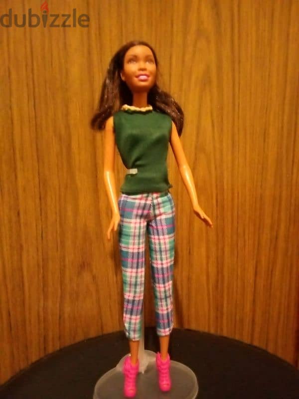 NIKKI/ Barbie Mattel years2000s Still good bend legs wearing+Shoes=20$ 5