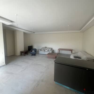 Apartment for sale in Mazraat Yachouh شقة للبيع في مزرعة يشوع