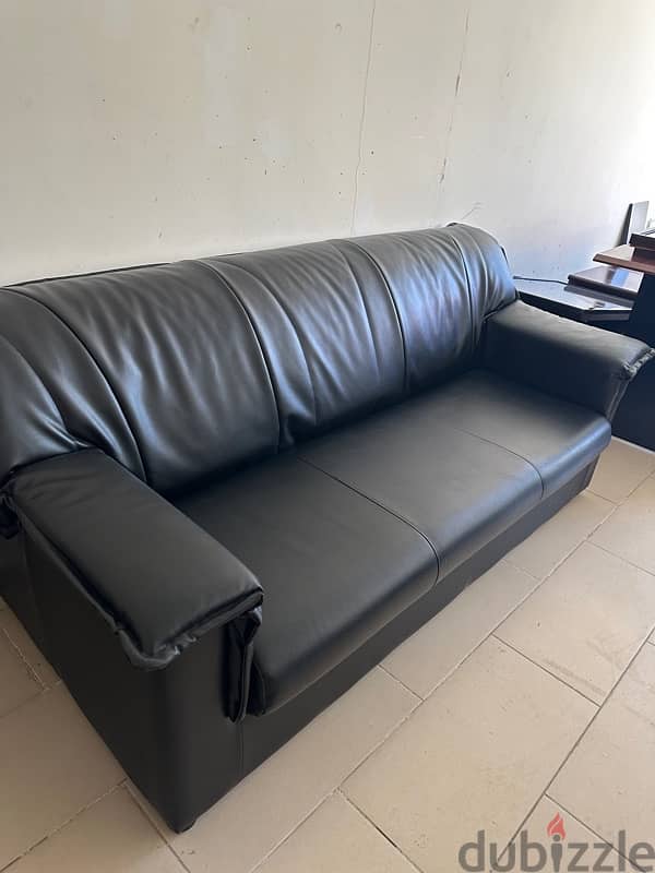 leather sofas for offices 0