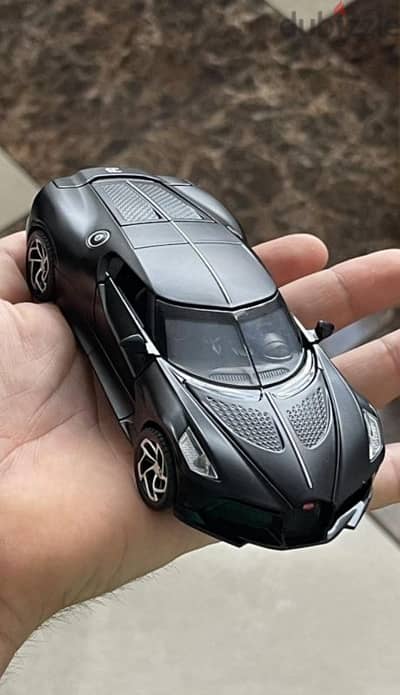 Metal Bugatti Diecast Car new in box