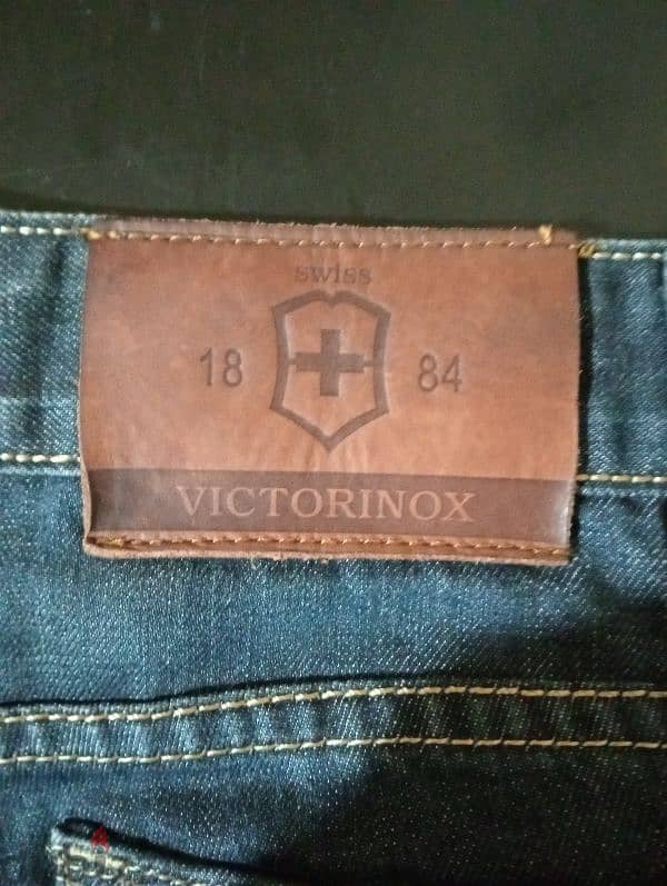 VICTORINOX jeans ( Original) 4