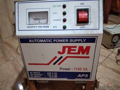 APS 1100 + BATTERY 200 AMP. + CHARGER