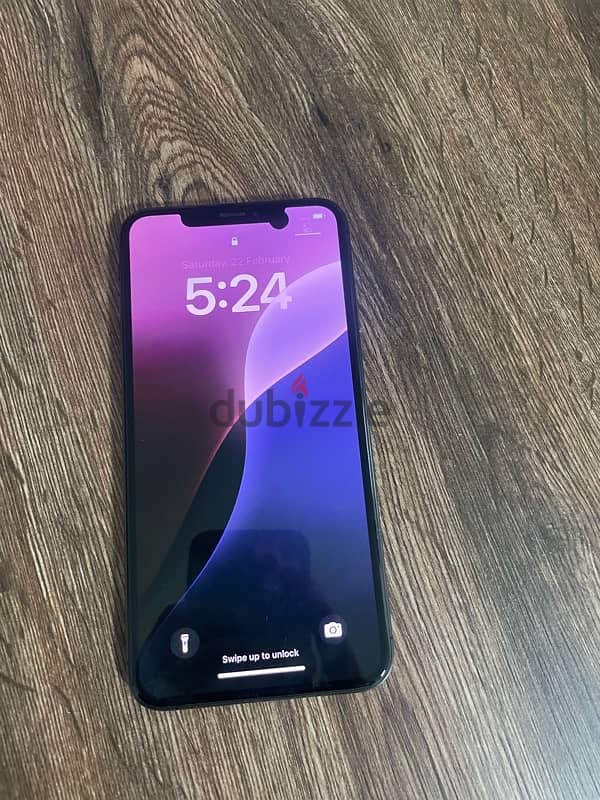 iphone XS MAX in excellent condition 0