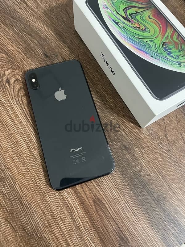 iphone XS MAX in excellent condition 2