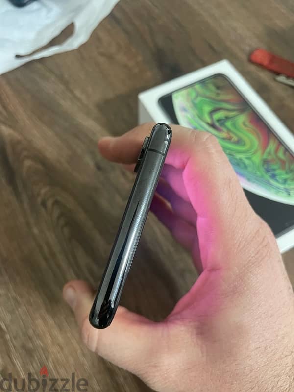 iphone XS MAX in excellent condition 8