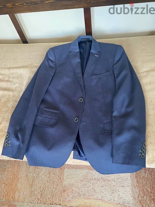 سترة زارا بحالة جيدة جداً Zara blazer 1