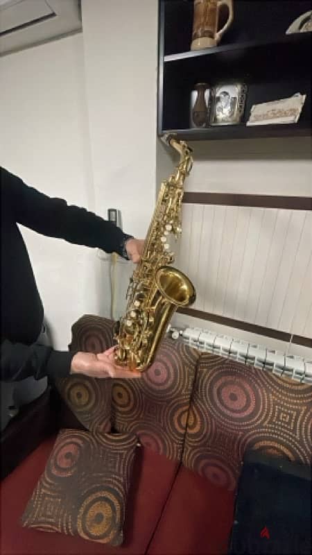 alto saxophone 1