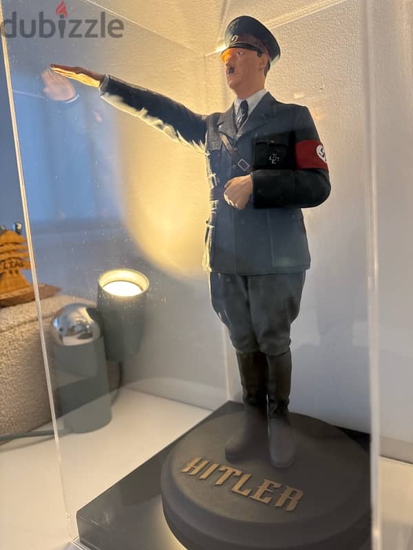 Hitler collector figurine 1