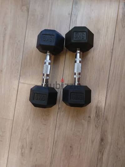 2 dumbells 5kg each