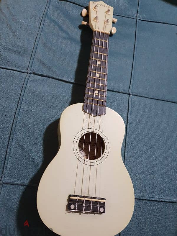 ukulele guitar 3