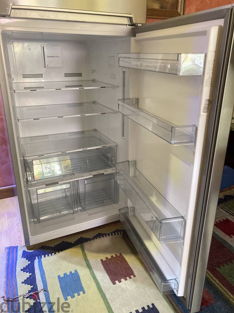 للبيع: ثلاجة شارب إنفرتر – ك For Sale: Sharp Inverter Fridge – Like New 1