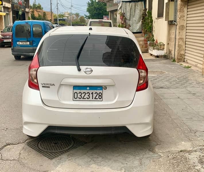 Nissan Versa 2017 0