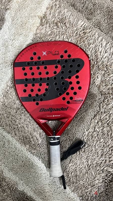 want to sell bullpadel racket 1