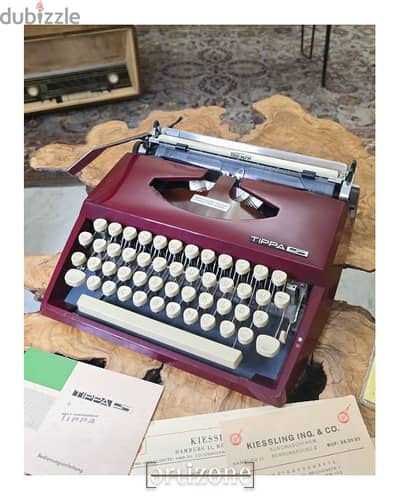 Vintage Triumph Tippa S Typewriter dactylo