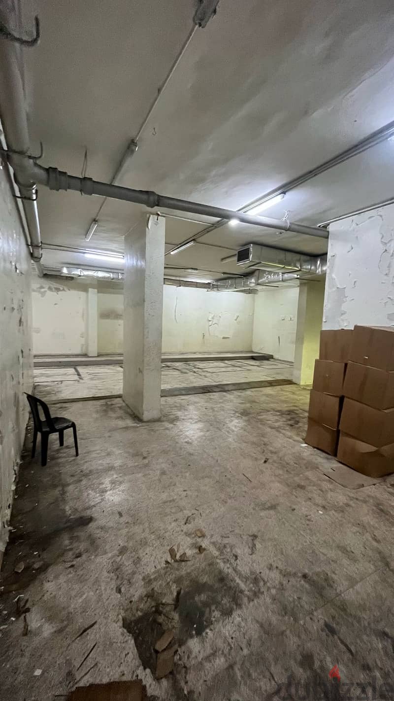 Warehouse 4 Rent in Achrafieh,Prime Location - مستودع للإيجار الأشرفية 0