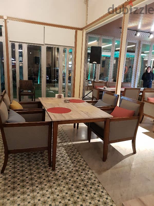 chairs and tables for restaurant 0