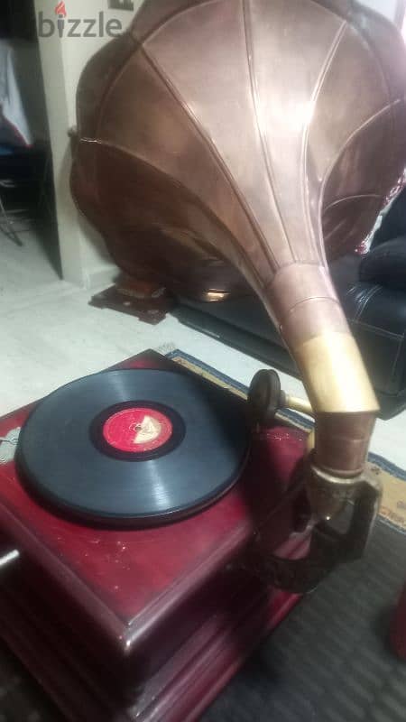 Antique Phonograph 2