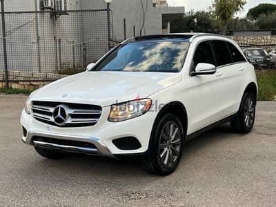 GLC 300 2017 ! 4matic ! Clean Carfax !