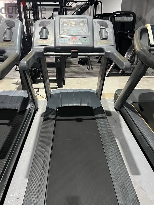 4 treadmills 4 hp for sale 0