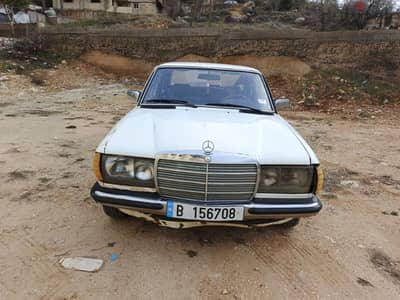 Mercedes-Benz 200 Series 1976