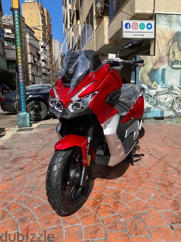 V- ADV 350 cc 2022 1