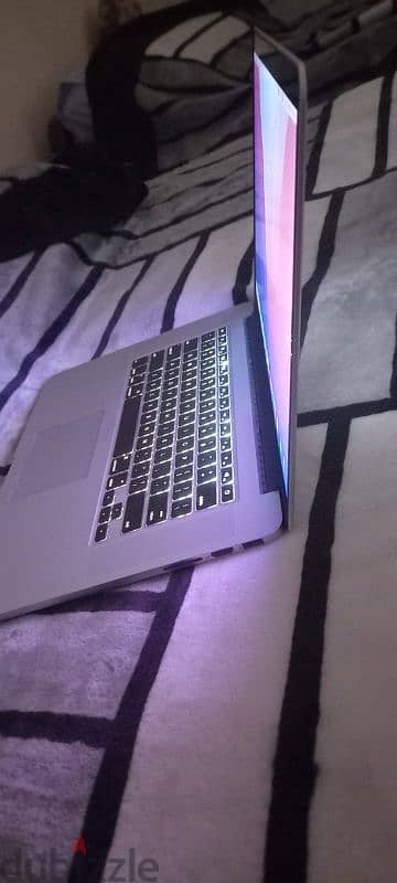 Macbook Pro 0