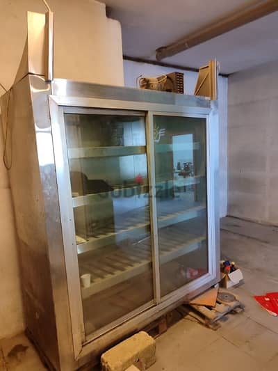 industrial display fridge. براد عرض صناعية