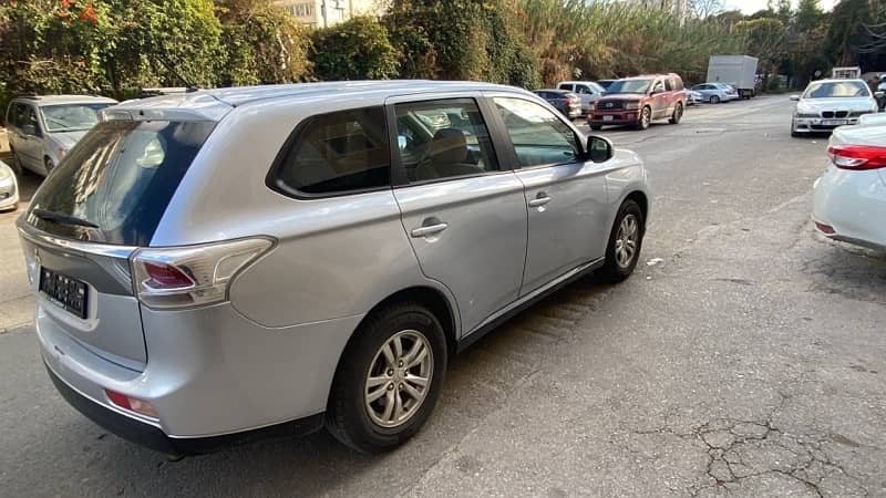 Mitsubishi Outlander 2015 0