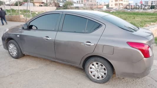 Nissan Sunny 2014