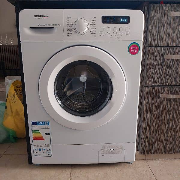 General washing machine 7kg 1200RPM 0