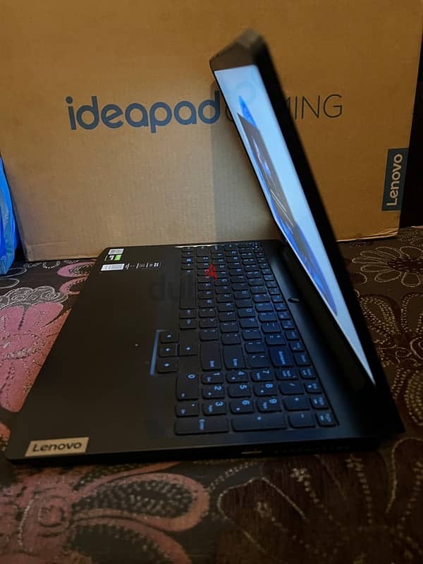 gaming lenovo ipeapad3 i5/10300H with gtx 1650 6