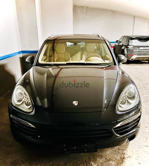 Porsche Cayenne 2012 0