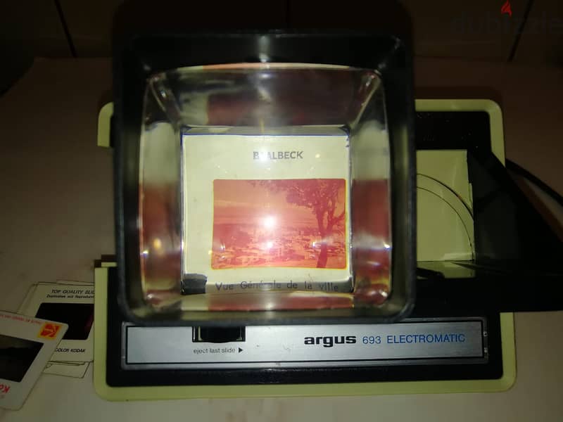 Argus 693 electromatic slides viewer with 20 slides of old Lebanon 5