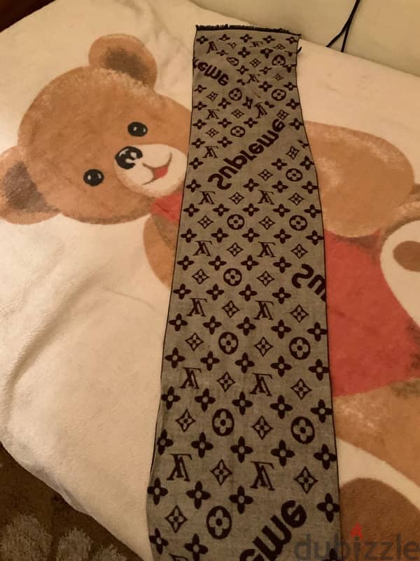 Louis vuitton scarf 3