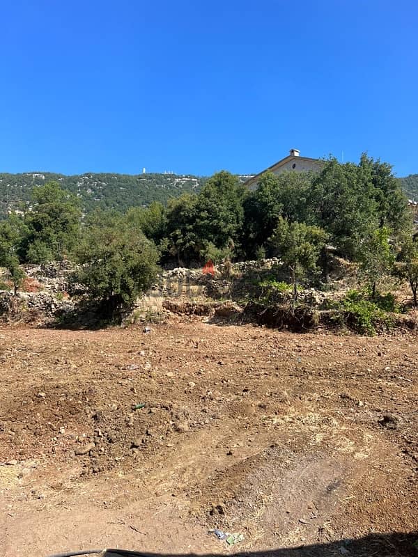 land for sale in ehmej jbeil - ارض للبيع في اهمج جبيل 1