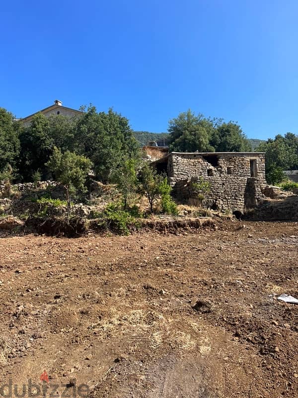 land for sale in ehmej jbeil - ارض للبيع في اهمج جبيل 3