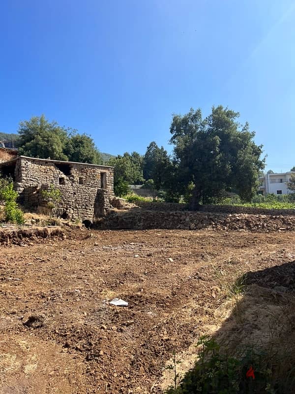 land for sale in ehmej jbeil - ارض للبيع في اهمج جبيل 5