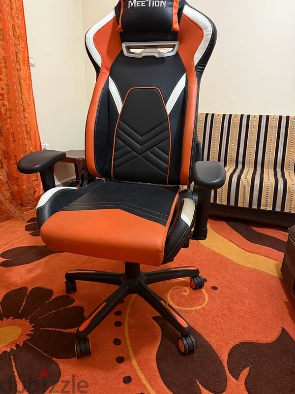 chair like new 1