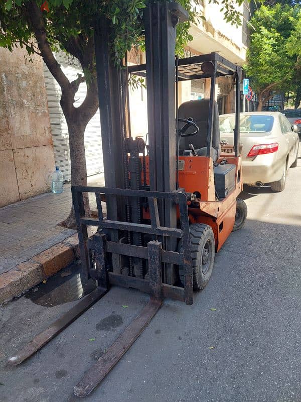 Forklift tcm رافعة شوكية 6